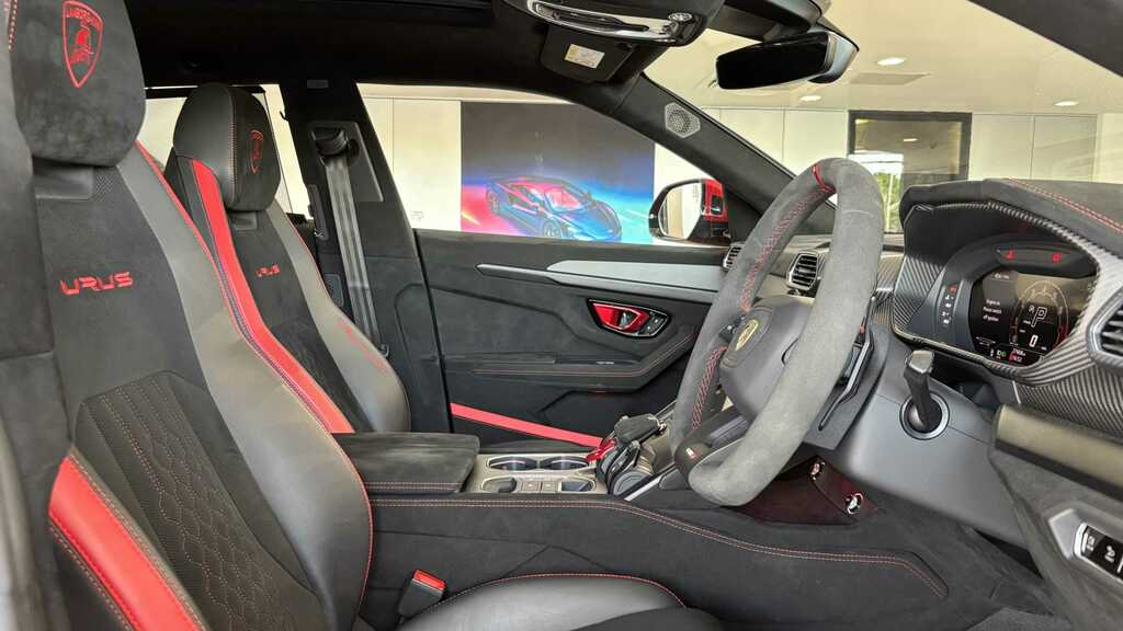 Lamborghini Urus 4L Performante Black #17