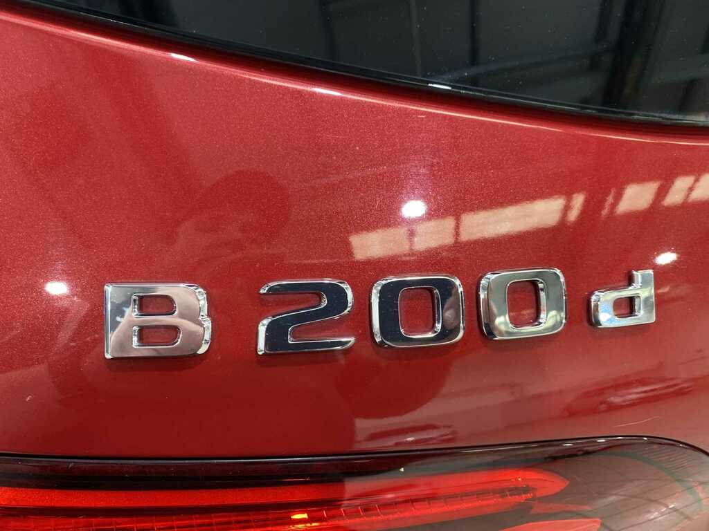 Mercedes-Benz B Class Amg Line Red #11