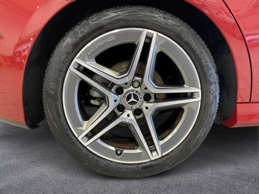 Mercedes-Benz B Class Amg Line Red #10
