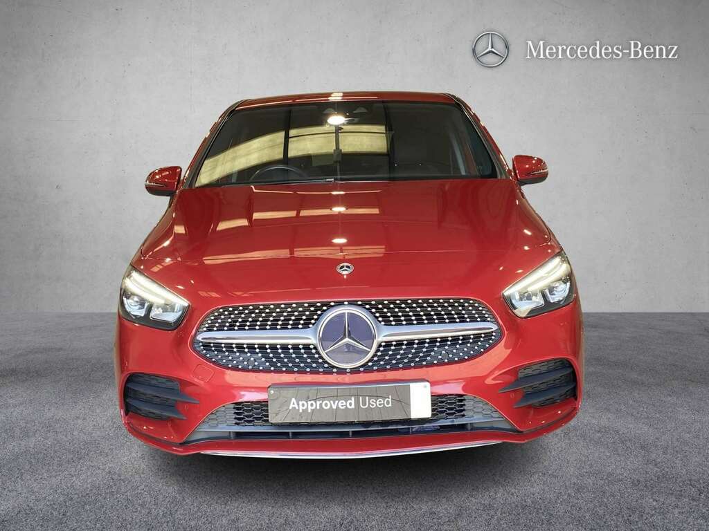 Mercedes-Benz B Class B200d Amg Line Premium 2021 Red #3