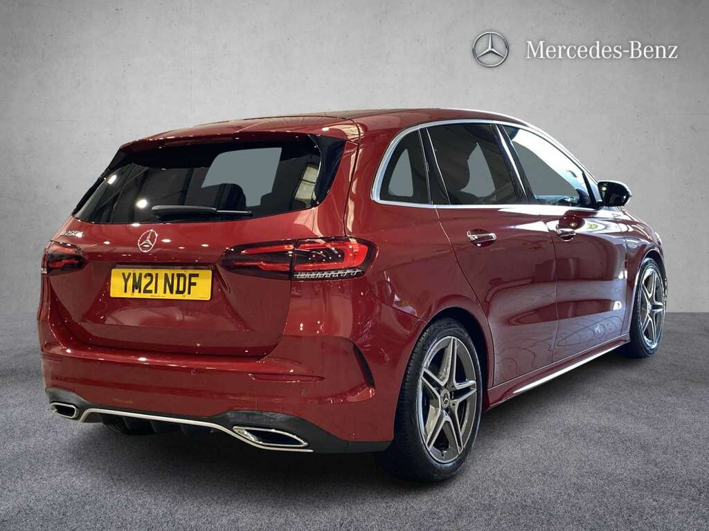 Mercedes-Benz B Class Amg Line Red #8