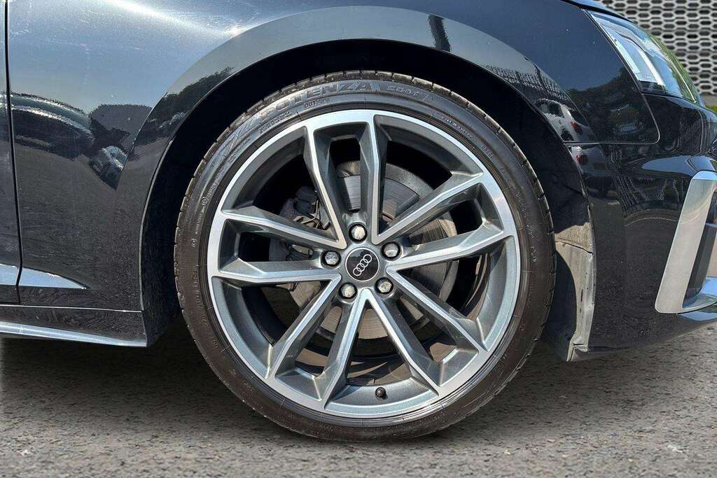 Audi A5 35 Tfsi S Line S Tronic 2023 Black #3