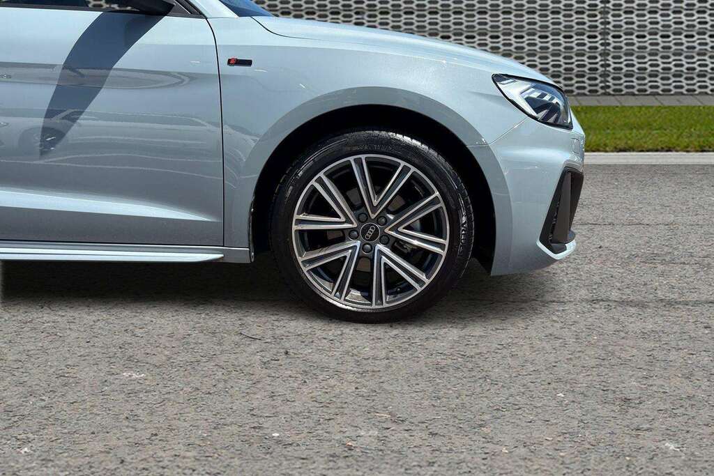 Audi A1 35 Tfsi S Line S Tronic Tech Pack 2024 KJ24YKF Grey #4