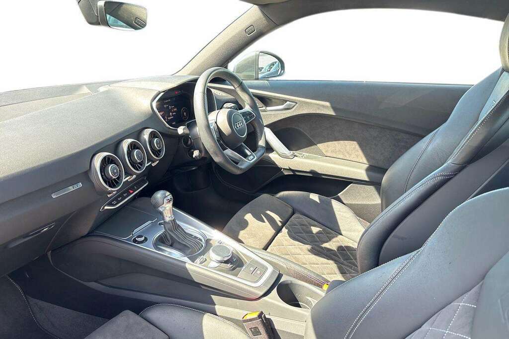 Audi TT 40 Tfsi S Line S Tronic 2023  #2