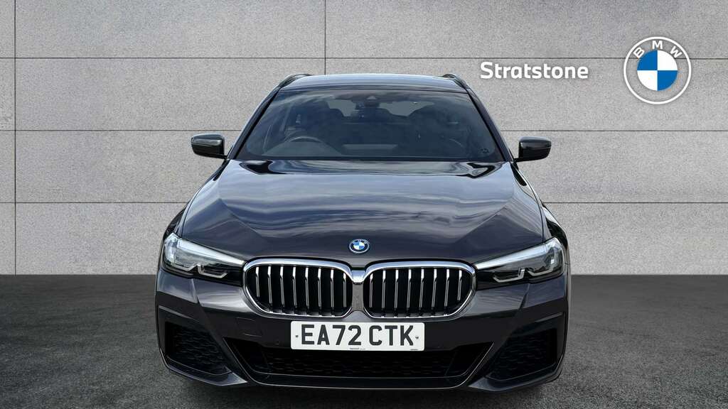 BMW 5 Series 530E M Sport 2022 EA72CTK Grey #4
