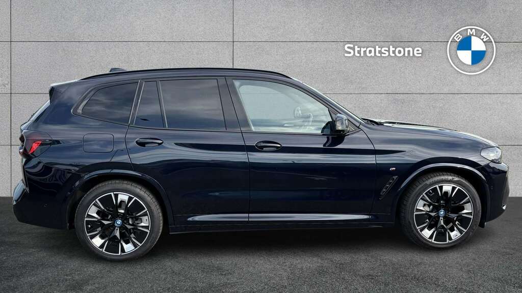 BMW iX3 210Kw M Sport Pro 80Kwh 2022 Black #3