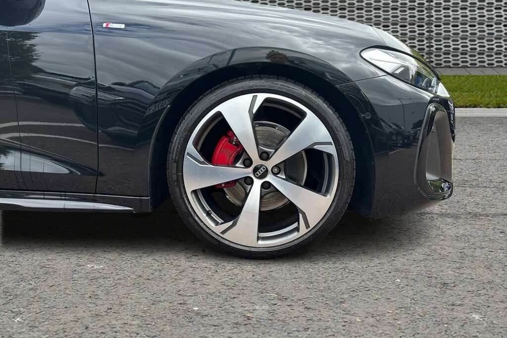 Audi A5 2.0 Tfsi 204 Edition 1 S Tronic 2025 Black #5