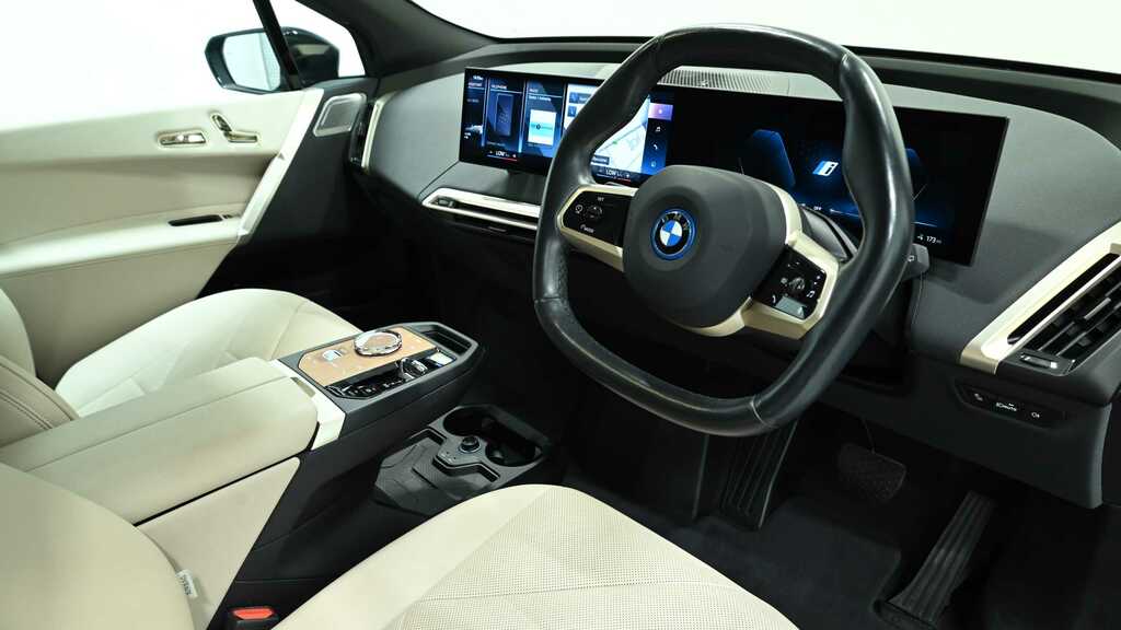 BMW iX 385Kw Xdrive50 M Sport 111.5Kwh 2022 Black #4