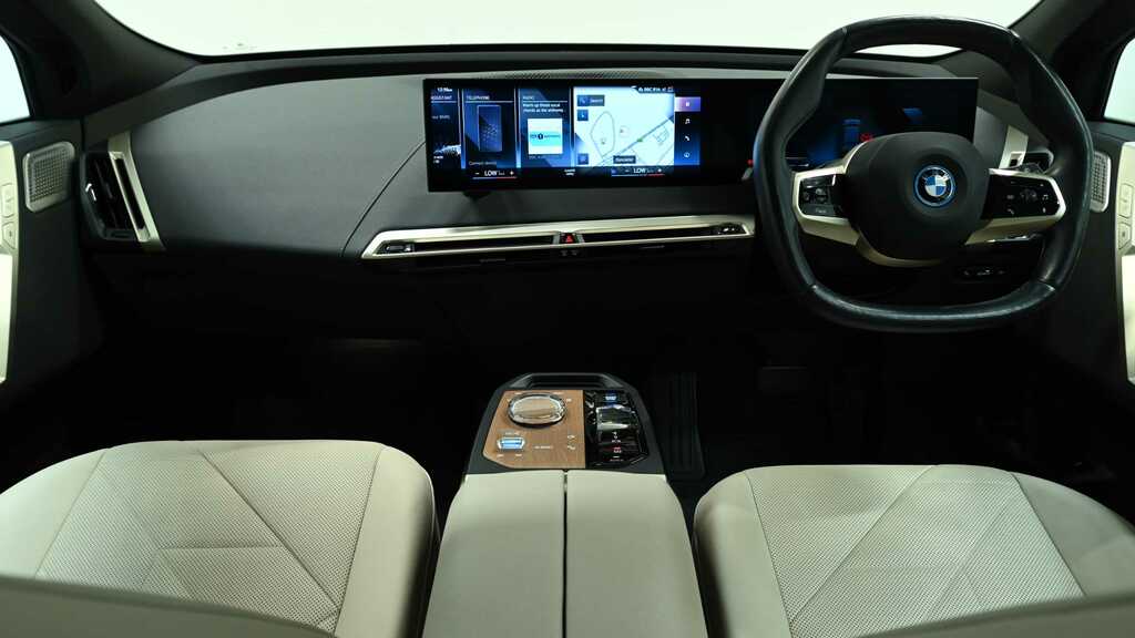 BMW iX 385Kw Xdrive50 M Sport 111.5Kwh 2022 Black #2