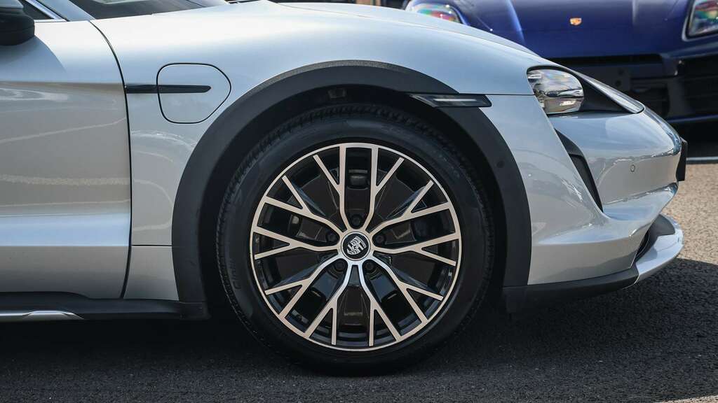 Porsche Taycan Performance Plus 93.4Kwh 4 Cross Turismo Elect Silver #6