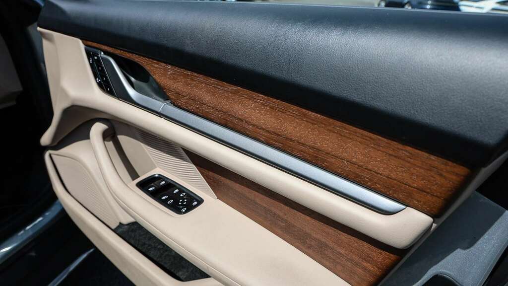 Porsche Taycan 4X2 Black #22