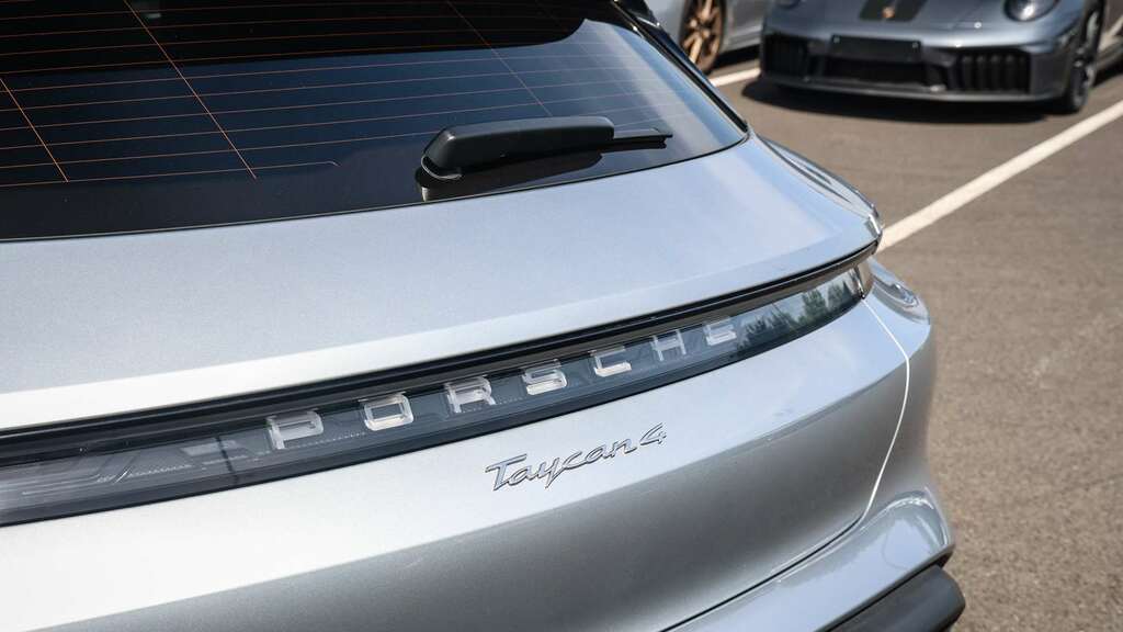 Porsche Taycan 4X2 Black #27