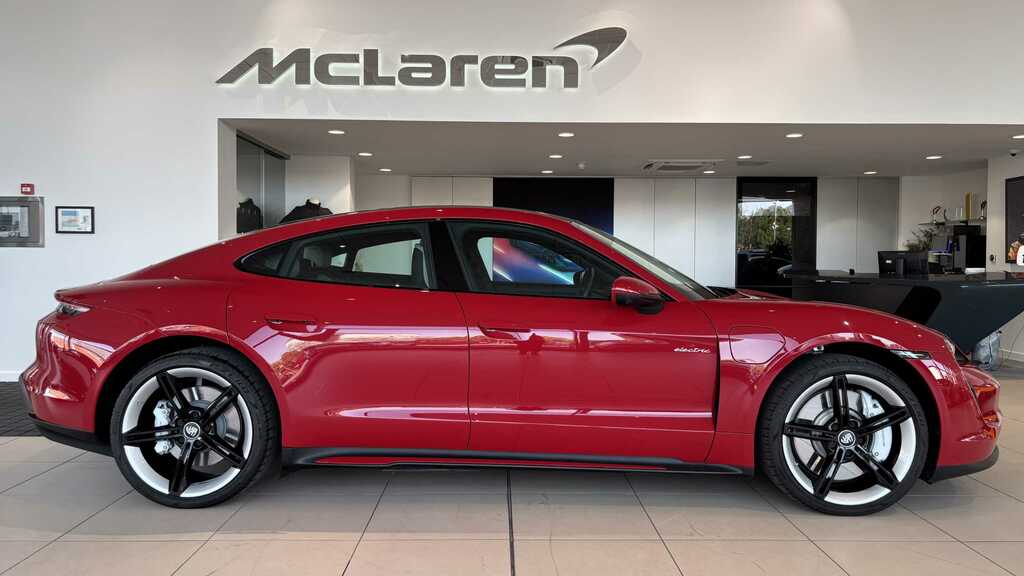 Porsche Taycan 390Kw 4S 79Kwh 2022 Red #3