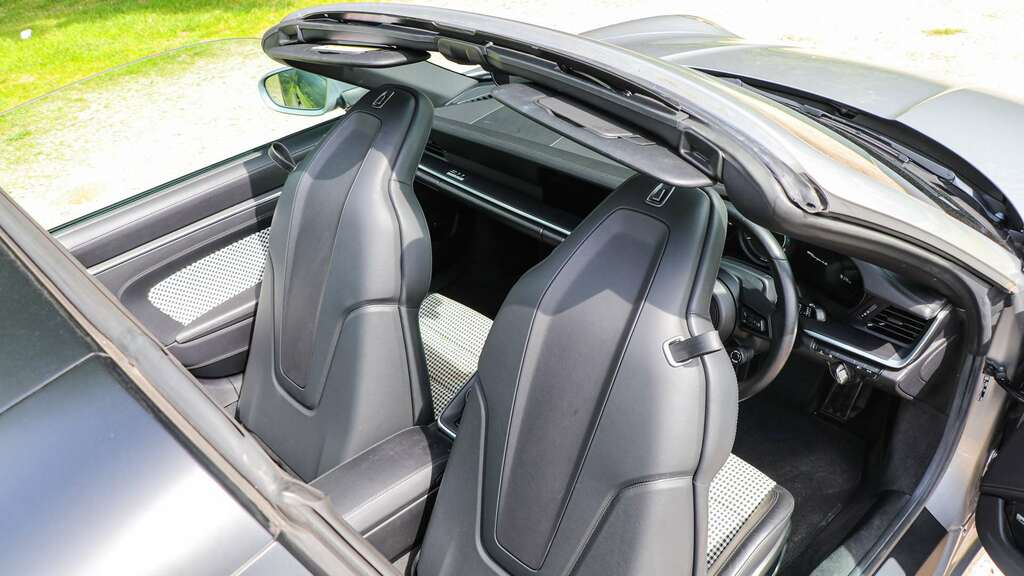 Porsche 911 Coupe Black #19