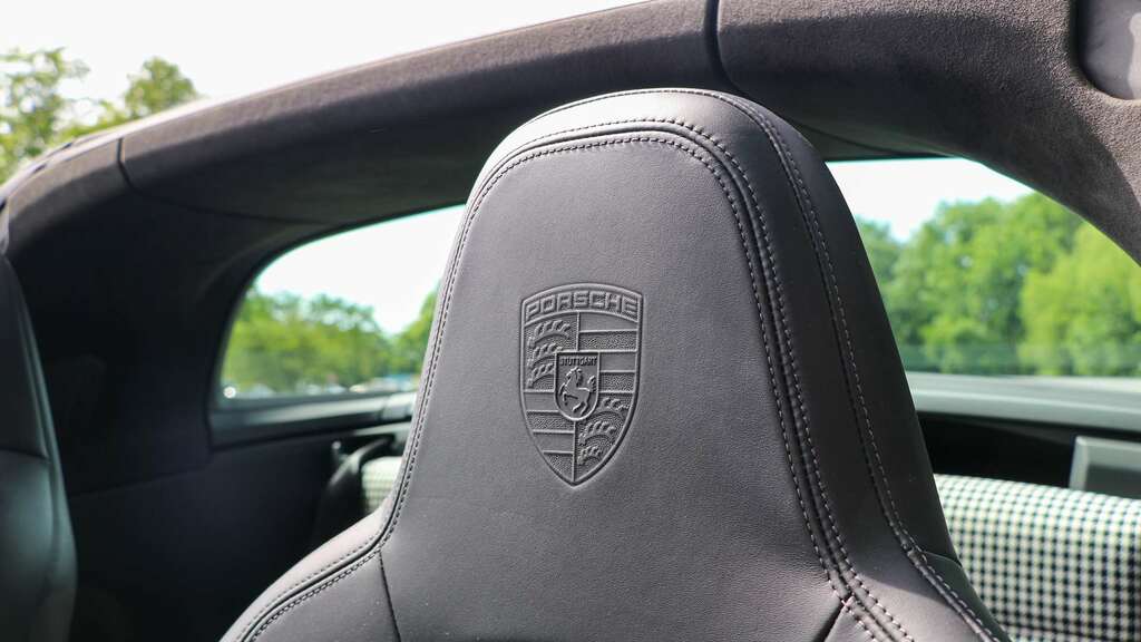 Porsche 911 Coupe Black #17