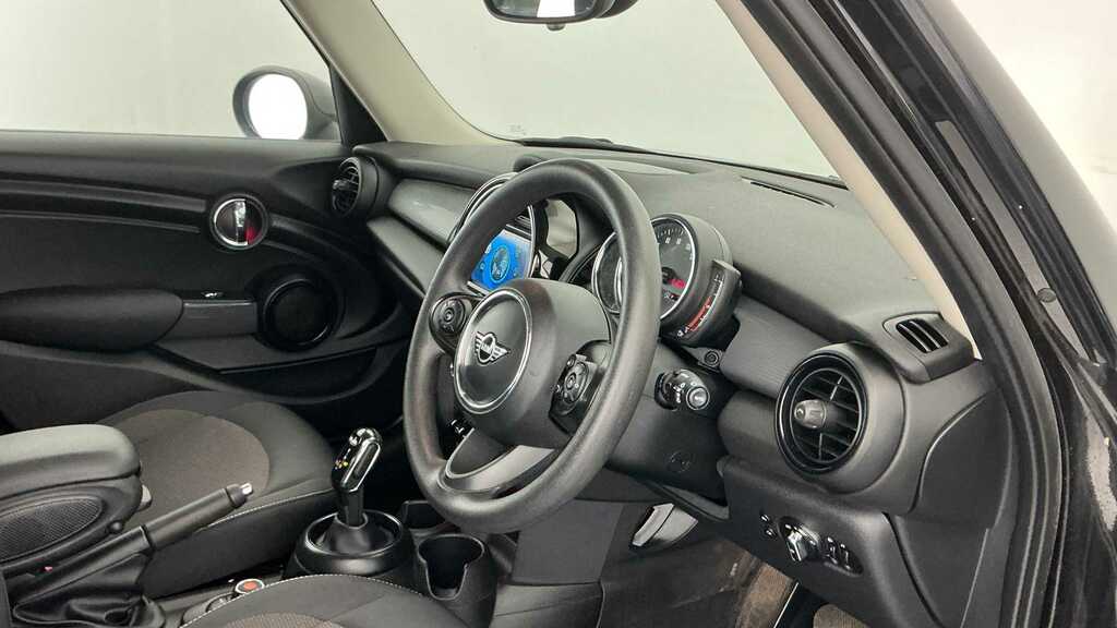 Mini Hatch 1.5 Cooper Classic II Comfort Pack 2018 Black #4
