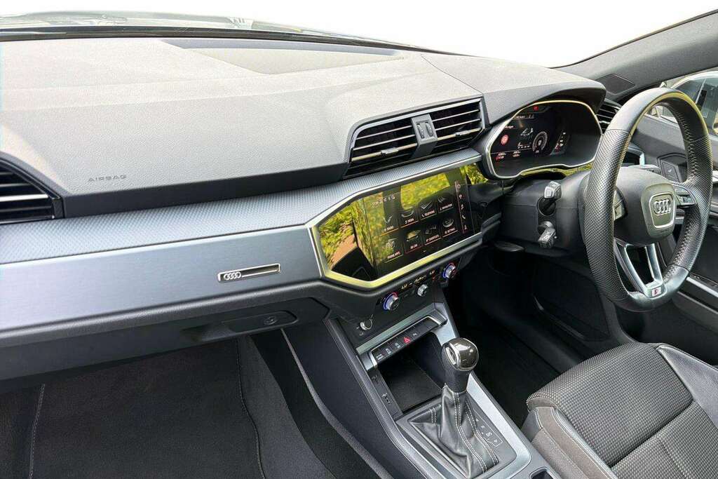 Audi Q3 35 Tfsi S Line S Tronic 2019 Grey #2