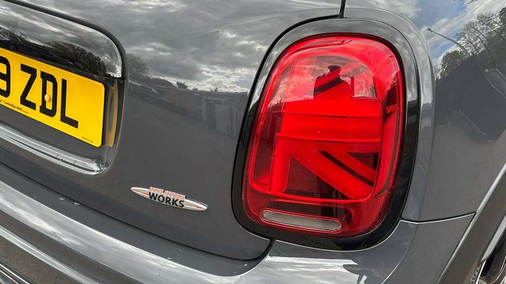 Mini Hatch 1.5 Cooper Sport Hatchback Euro Black #16