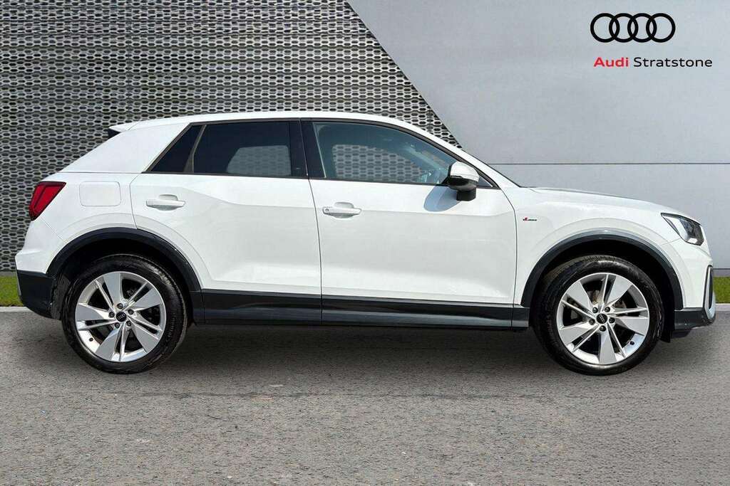 Audi Q2 30 Tfsi S Line 2023 White #4