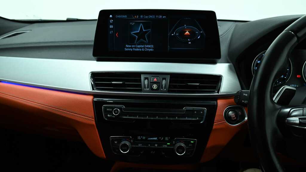 BMW X2 Sdrive18i Se Black #8