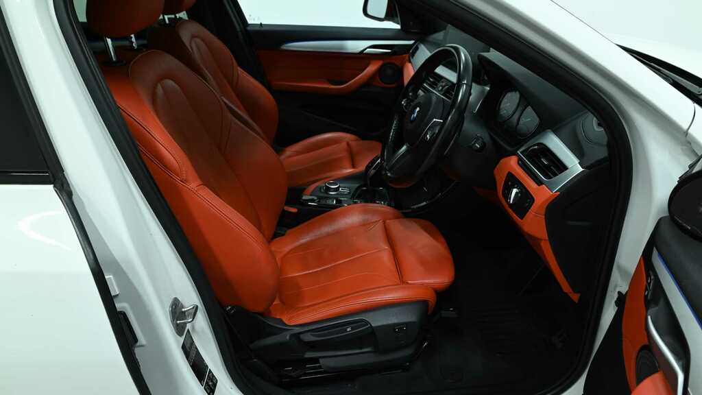 BMW X2 Sdrive18i Se Black #11