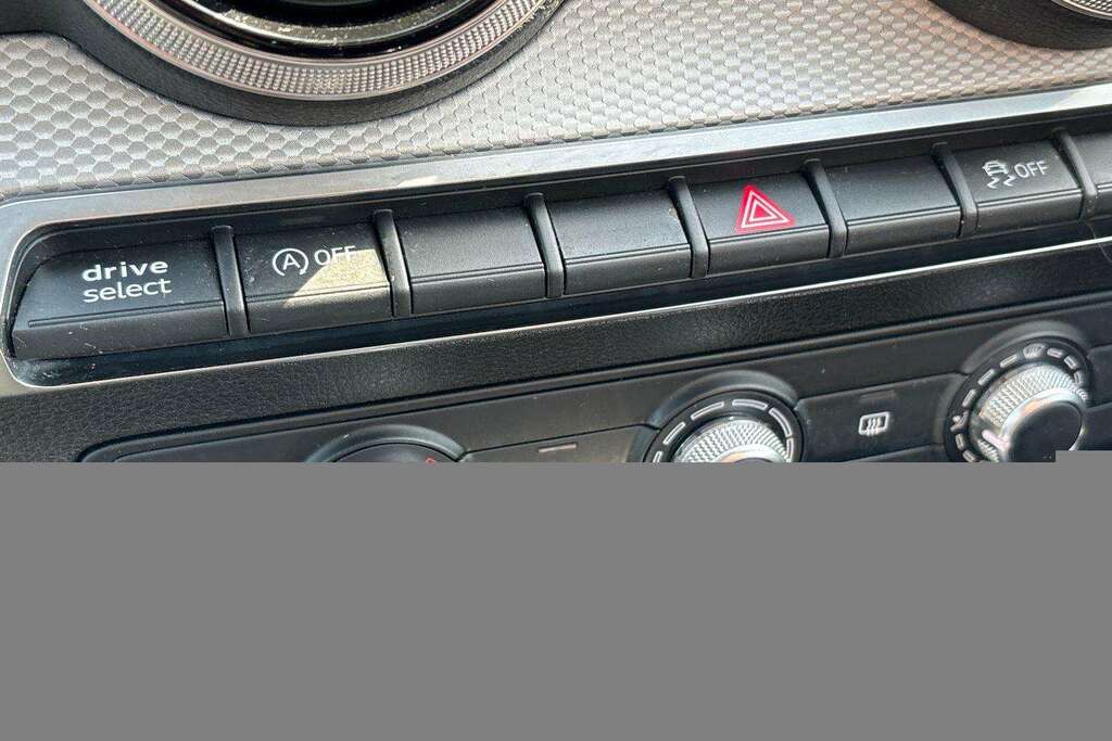 Audi Q2 Tfsi Sport 1.5 White #19