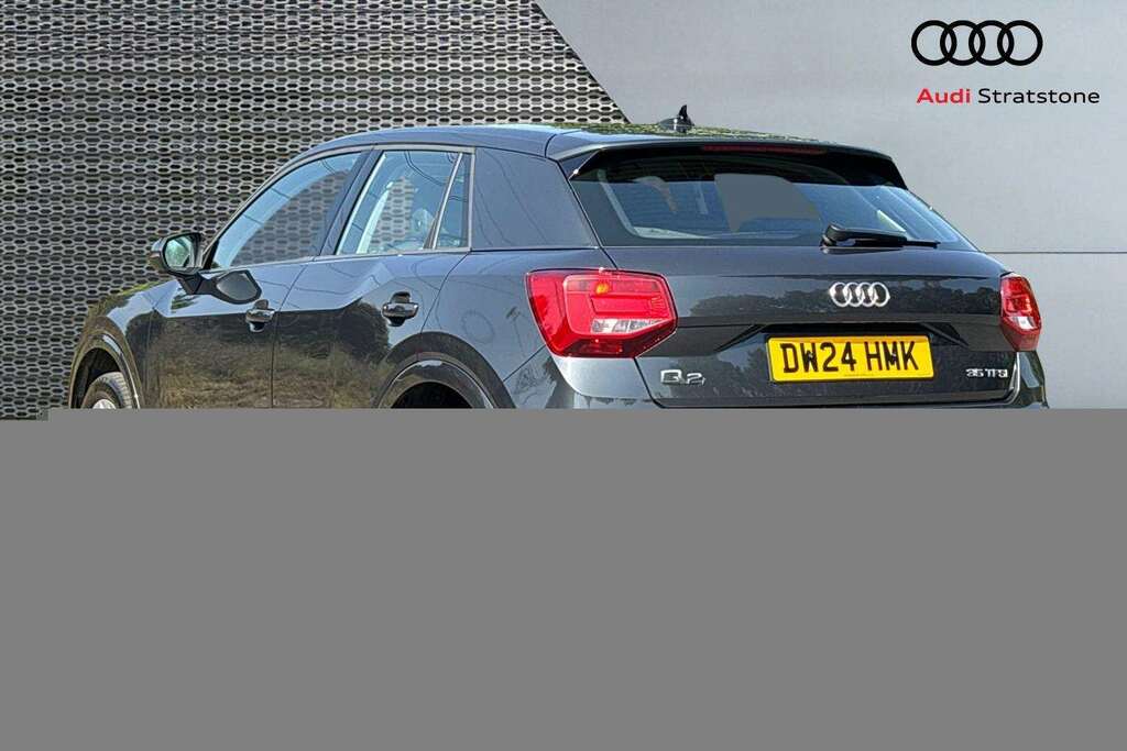 Audi Q2 Tfsi Sport 1.5 White #3