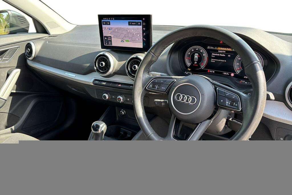 Audi Q2 Tfsi Sport 1.5 White #6