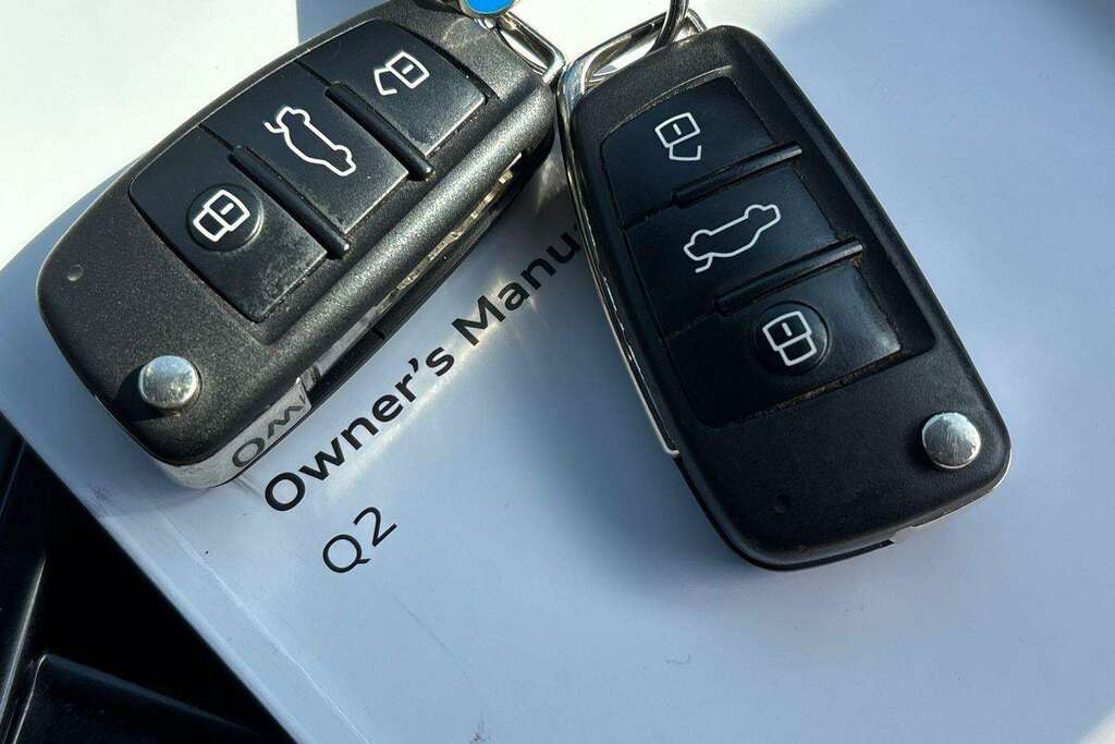 Audi Q2 Tfsi Sport 1.5 White #16