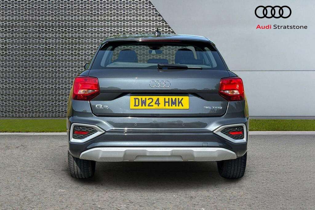 Audi Q2 Tfsi Sport 1.5 White #7