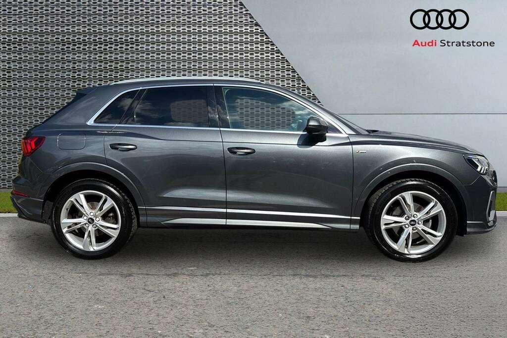 Audi Q3 35 Tfsi S Line S Tronic 2022 Grey #4