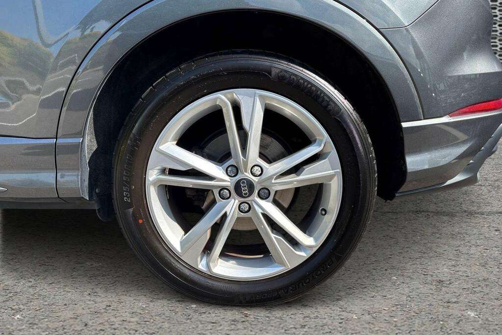 Audi Q3 35 Tfsi Black Edition White #9