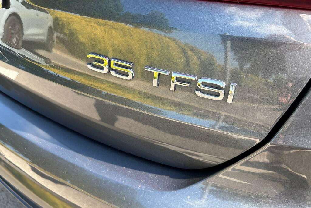 Audi Q3 35 Tfsi Black Edition White #11