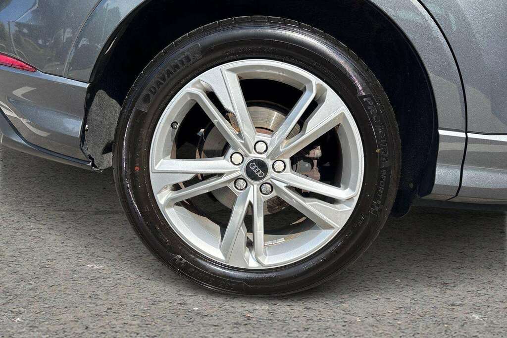 Audi Q3 35 Tfsi Black Edition White #8