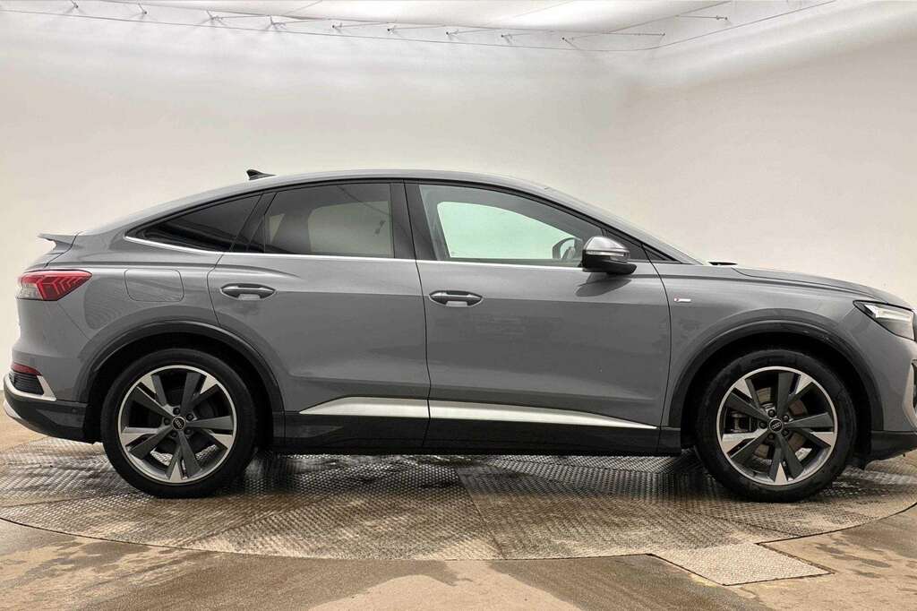 Audi Q4 E Tron 150Kw 40 82Kwh S Line Black #15
