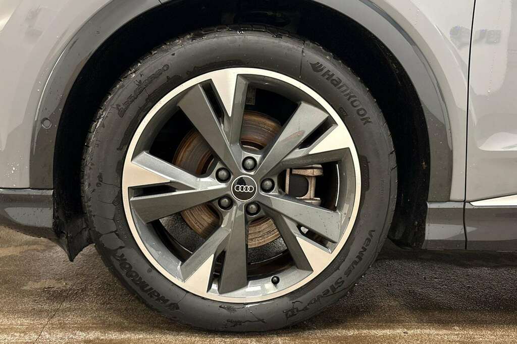Audi Q4 E Tron 150Kw 40 82Kwh S Line Black #16