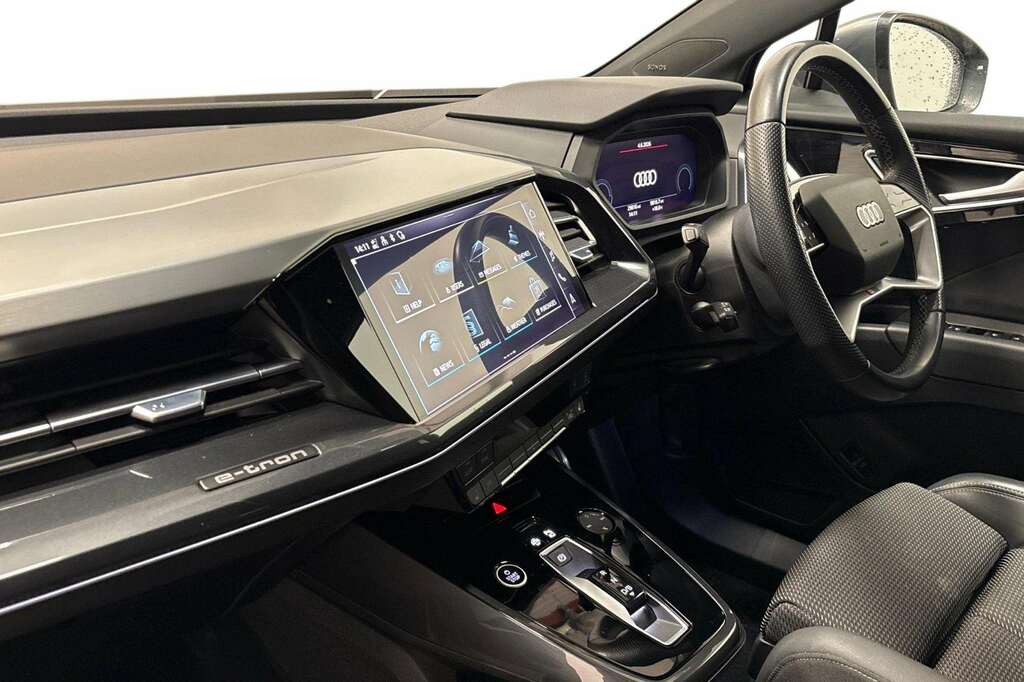 Audi Q4 E Tron 150Kw 40 82Kwh S Line 2022 Grey #2