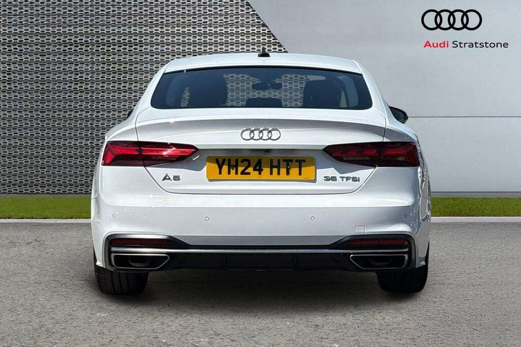 Audi A5 35 Tfsi Sport S Tronic 2024 White #4