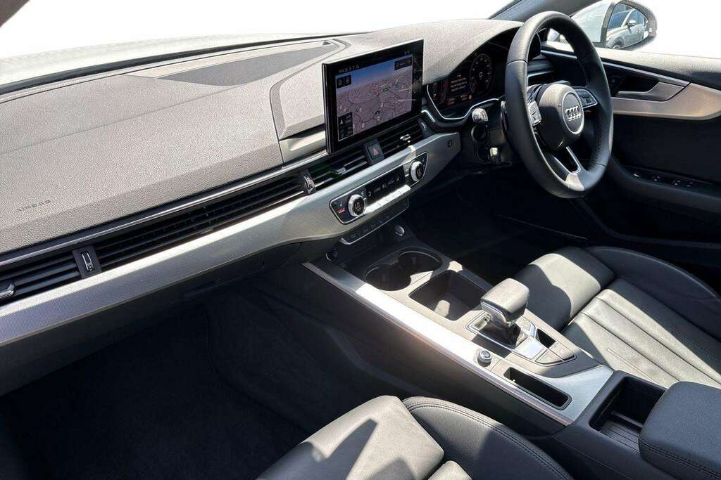 Audi A5 35 Tfsi Sport S Tronic 2024 White
