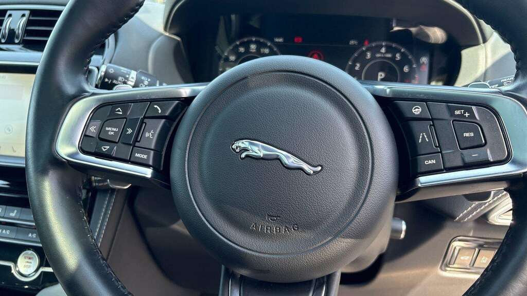 Jaguar F-Pace I4 R-sport Fuji White White #31