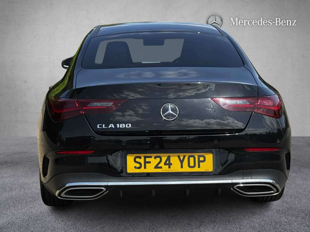 Mercedes-Benz CLA Class 180 Amg Line Executive Tip 2024 Black #4