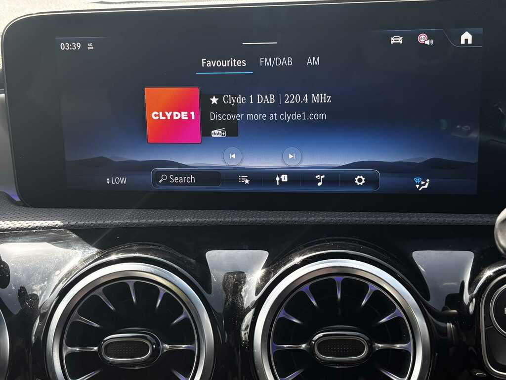 Mercedes-Benz CLA Class 200 Amg Line Executive Tip Grey #34