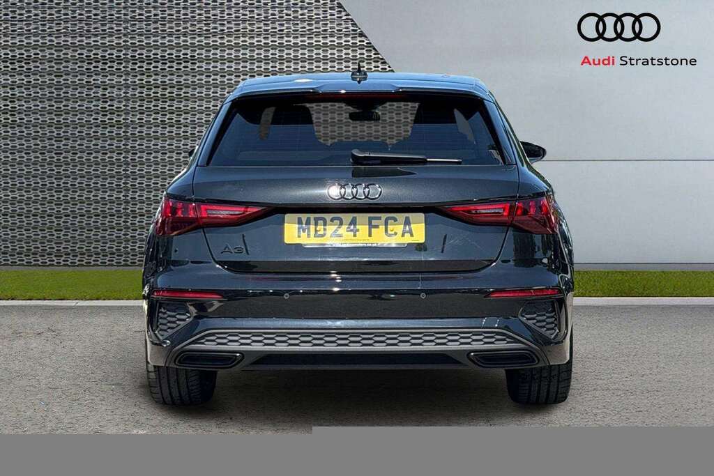 Audi A3 35 Tfsi Black Edition S Tronic 2024 MD24FCA Black #5