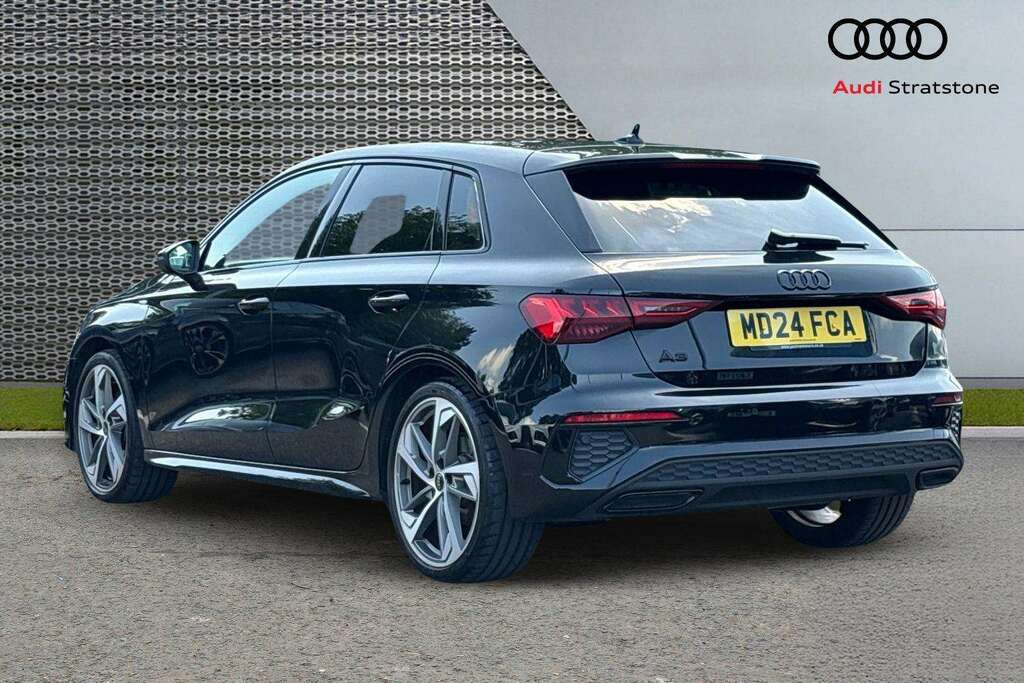 Audi A3 35 Tfsi Black Edition S Tronic 2024 MD24FCA Black #2