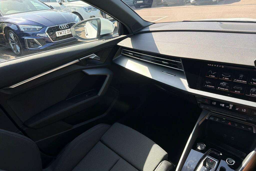 Audi A3 1.5 Tfsi 116 Sport 2026 Black #36