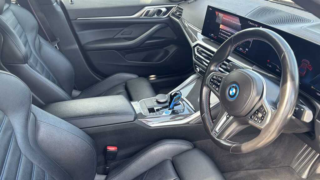 BMW i4 400Kw M50 83.9Kwh 2021 Red #4