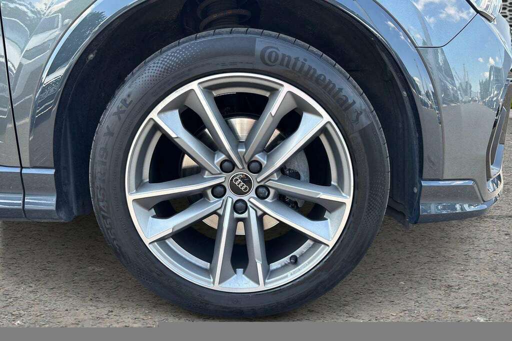 Audi Q3 35 Tfsi Black Edition S Tronic 2023 Grey #4