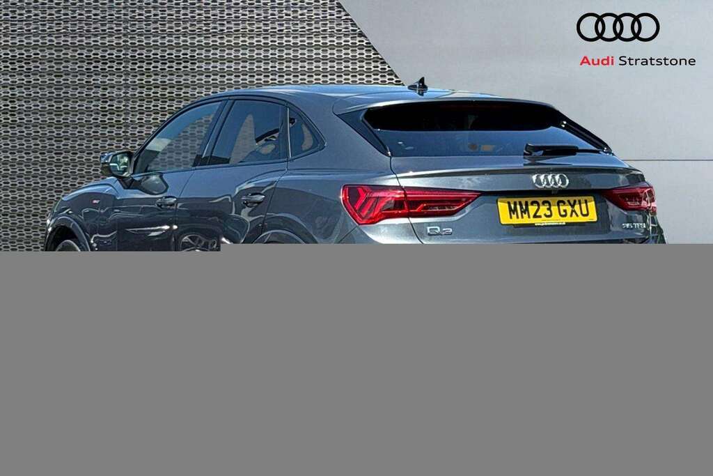 Audi Q3 35 Tfsi Black Edition S Tronic 2023 Grey #3