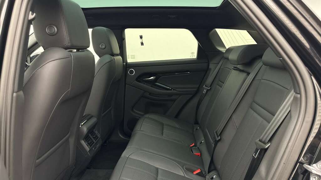 Land Rover Range Rover Evoque 2.0 D200 Dynamic Hse 2024 KS74NRF Black #4