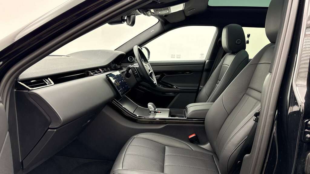 Land Rover Range Rover Evoque 2.0 D200 Dynamic Hse 2024 KS74NRF Black #3